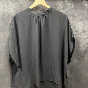 Black shirt with bow